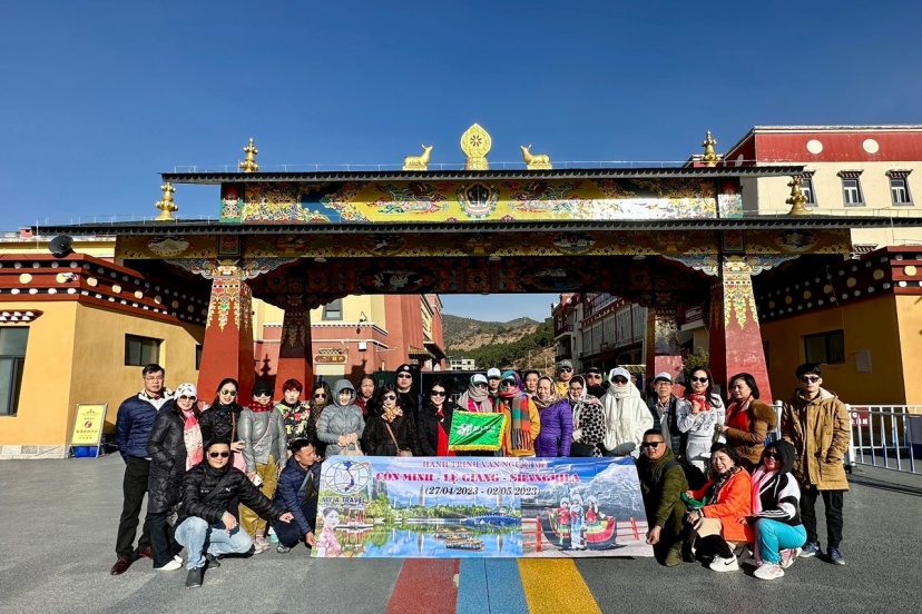 LÀM BẠN VỚI NGƯỜI TỘC TẠNG Ở SHANGRILA