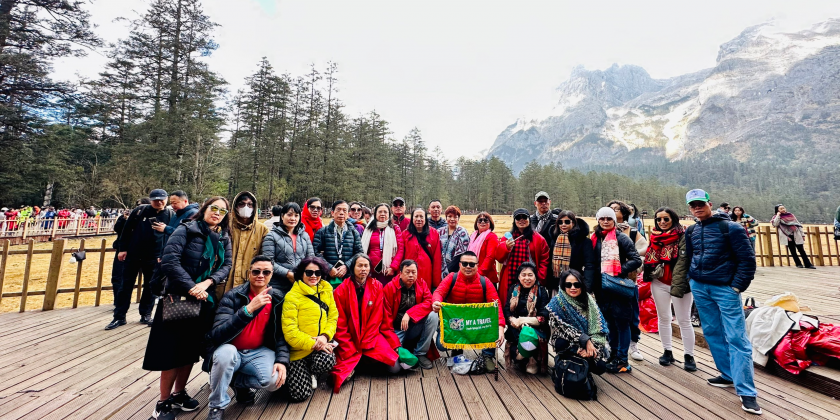 Núi Tuyết Ngọc Long 